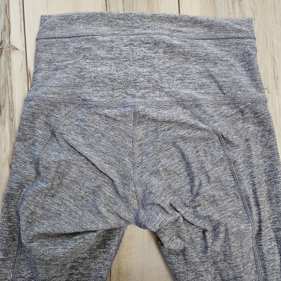 Lululemon Pure Practice Criss Cross Tight - Picture 5 of 6